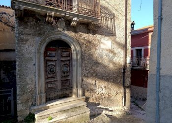 Edificio all\'aperto - Trilocale VIA ZAMPUCO
 
5, Tagliacozzo - foto 4