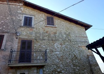 Casa all\'aperto - Trilocale VIA ZAMPUCO
 
5, Tagliacozzo - foto 12