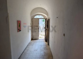 Hall / corridoio - Trilocale VIA ZAMPUCO
 
5, Tagliacozzo - foto 18