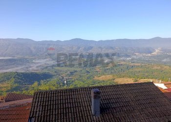 Vista delle montagne - Trilocale VIA ZAMPUCO
 
5, Tagliacozzo - foto 19