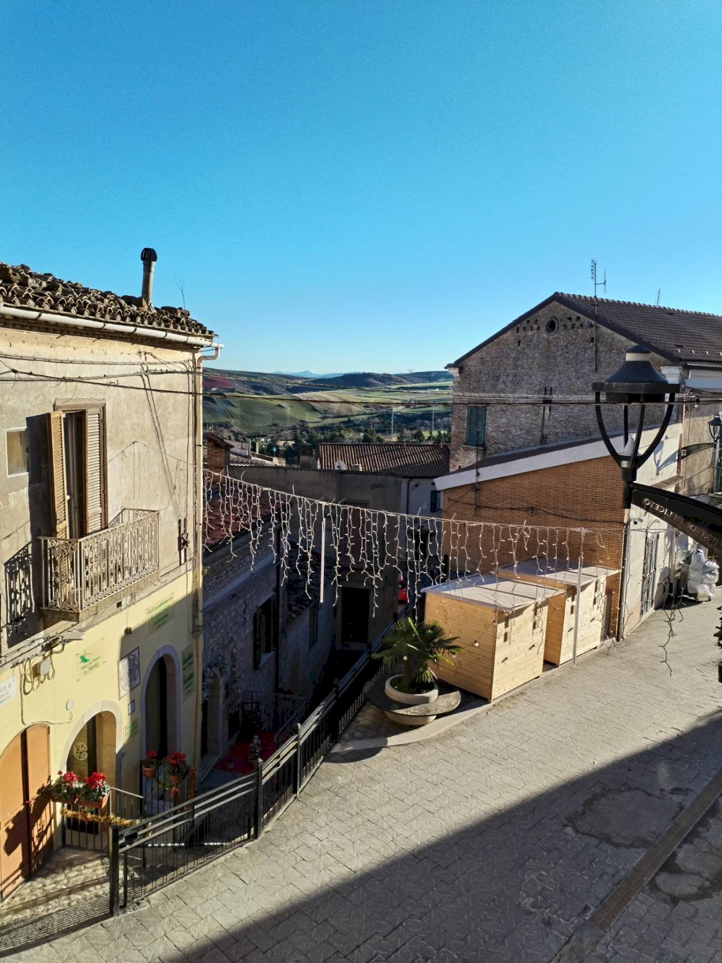 Edificio all\'aperto - Quadrilocale CORSO UMBERTO PRIMO
 
45, Deliceto - foto 1