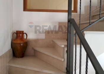 Scale - Quadrilocale CORSO UMBERTO PRIMO
 
45, Deliceto - foto 52