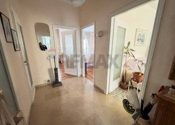 Hall / corridoio - Trilocale via Reinier
 
5, Torino - foto 8