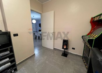 Hall / corridoio - Quadrilocale Via Uligini
 
18, Rivarolo Canavese - foto 8