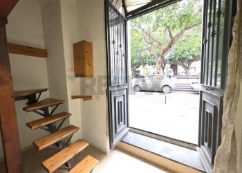 Scale - Casa indipendente Piazza Niccolo' Machiavelli
 
2, Catania - foto 5