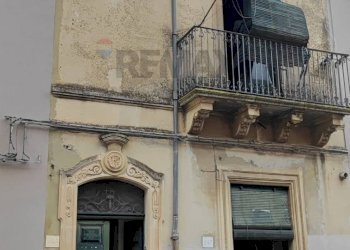 Edificio all\'aperto - Casa indipendente VIA FILIPPO CORDOVA
 
109, Grammichele - foto 1