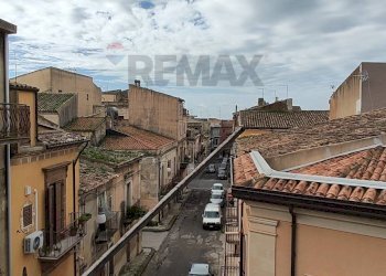 Balcone - Casa indipendente VIA FILIPPO CORDOVA
 
109, Grammichele - foto 31