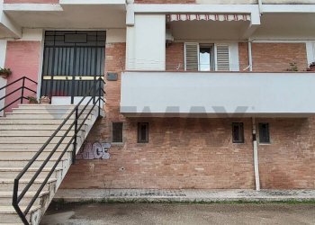 Edificio all\'aperto - Appartamento VIA MADONNA DELLA VIA
 
221, Caltagirone - foto 1