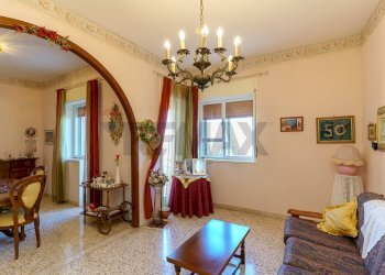 Sala da pranzo - Appartamento VIA ALGERI
 
88, Siracusa - foto 10