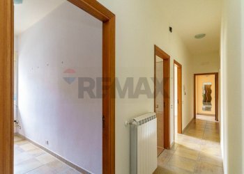 Hall / corridoio - Trilocale Via Federico Delpino
 
6, Catania - foto 11