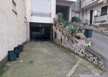 Edificio all\'aperto - Magazzino via Montebianco
 
13, Letojanni - foto 4