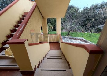 Scale - Bilocale contrada  Pantanello
 
sn, Rodi Garganico - foto 3