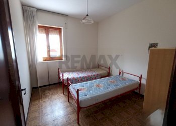 Camera / camera da letto - Bilocale contrada  Pantanello
 
sn, Rodi Garganico - foto 13