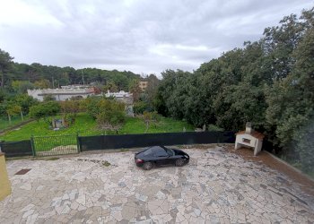 Terrazza - Bilocale contrada  Pantanello
 
sn, Rodi Garganico - foto 29