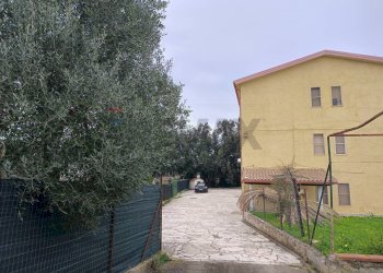 Casa all\'aperto - Bilocale contrada  Pantanello
 
sn, Rodi Garganico - foto 40