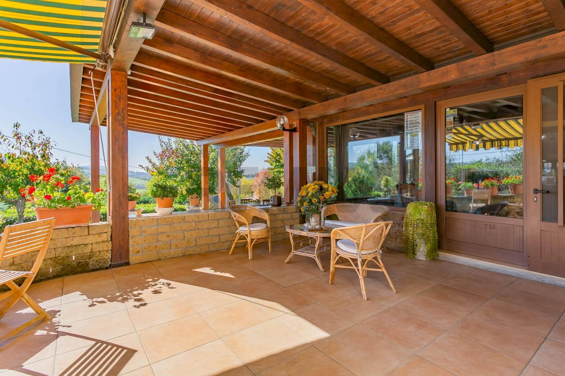 Terrazza - Hotel Contrada Cupazzo
 
snc, Monteleone di Puglia - photo 3