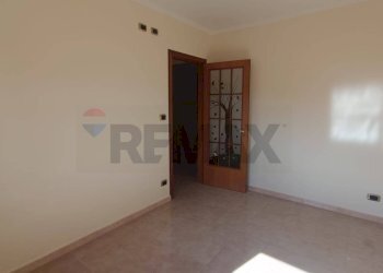 Stanza vuota - Appartamento Via degli Ulivi
 
4, Castelluccio dei Sauri - foto 15