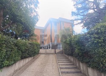 Edificio all\'aperto - Appartamento Via degli Ulivi
 
4, Castelluccio dei Sauri - foto 28
