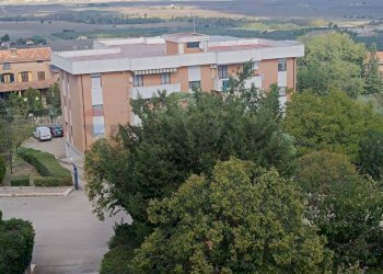 Edificio all\'aperto - Appartamento Via degli Ulivi
 
4, Castelluccio dei Sauri - foto 35