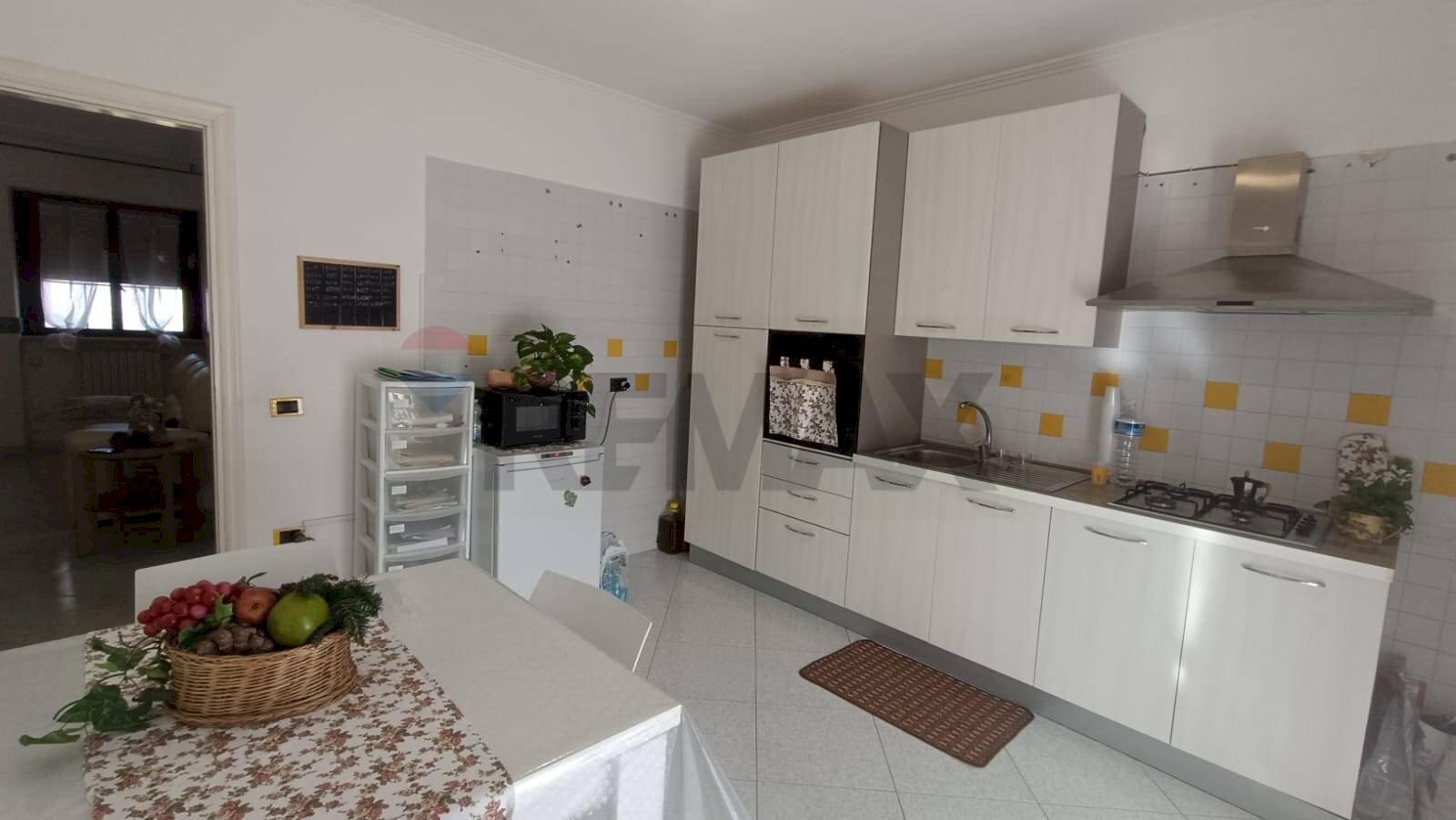 Cucina - Three-room apartment Via degli Ulivi
3, Castelluccio dei Sauri - photo 3