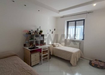 Camera / camera da letto - Trilocale Via degli Ulivi
 
3, Castelluccio dei Sauri - foto 18