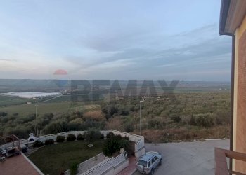 Edificio all\'aperto - Four-room apartment Parco delle More
 
13/B, Castelluccio dei Sauri - photo 5