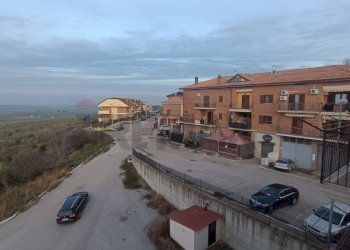 Edificio all\'aperto - Four-room apartment Parco delle More
 
13/B, Castelluccio dei Sauri - photo 25