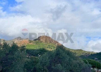 Vista delle montagne - Trilocale Porto Azzurro - foto 13