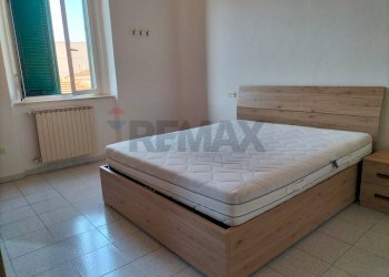 Camera / camera da letto - Four-room apartment Piombino - photo 13