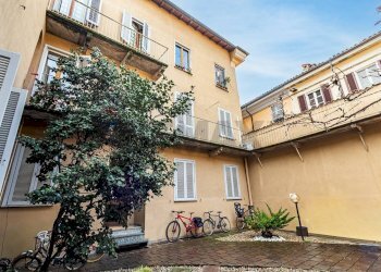 Edificio all\'aperto - Bilocale Via filippo cossa
 
12, Pavia - foto 5