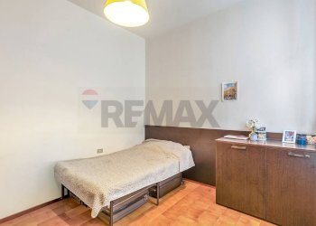 Camera / camera da letto - Bilocale Via filippo cossa
 
12, Pavia - foto 15