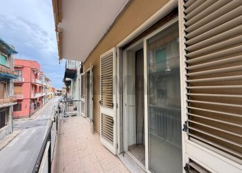 Balcone - Trilocale via della pentapoli
 
102, Priolo Gargallo - foto 9