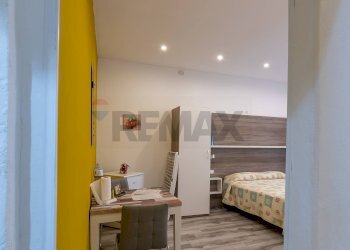 Camera / camera da letto - Bilocale VIA DOGANA
 
4, Siracusa - foto 2