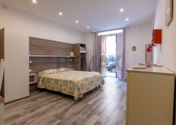 Camera / camera da letto - Bilocale VIA DOGANA
 
4, Siracusa - foto 5