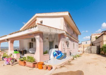 Casa all\'aperto - Casa semi indipendente via volpicelli
 
31, Siracusa - foto 2