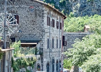 Casa all\'aperto - Semi-detached house VIA  PADRE GIROLAMO MONTEFORTINO
 
9, Artena - photo 3