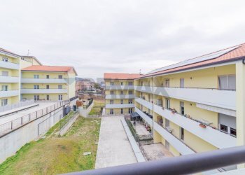 Edificio all\'aperto - Trilocale via aia chiavella
 
snc, L'Aquila - foto 22