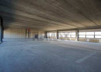 Parcheggio - Locale Commerciale via San Marco, Boltiere - foto 2