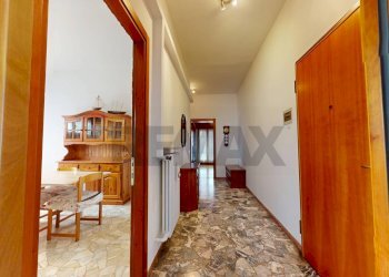 Hall / corridoio - Quadrilocale Via Giuseppe Roi
 
11, Montegalda - foto 6