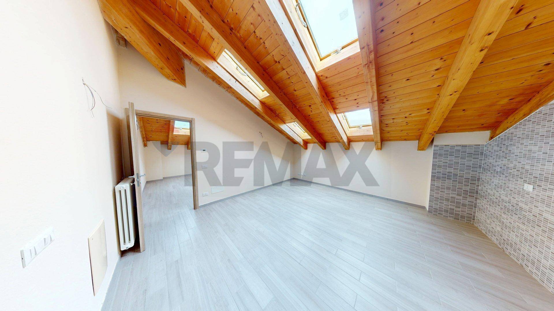 Stanza vuota - Appartamento Via Malvezzi
 
4, Terre del Reno - foto 3