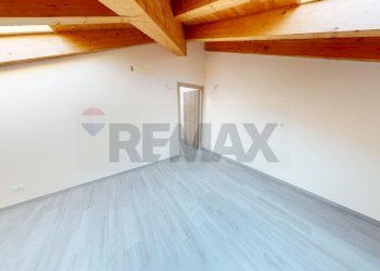 Stanza vuota - Appartamento Via Malvezzi
 
4, Terre del Reno - foto 5