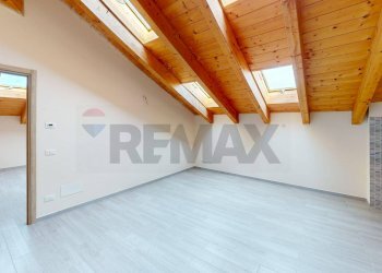 Stanza vuota - Appartamento Via Malvezzi
 
4, Terre del Reno - foto 9