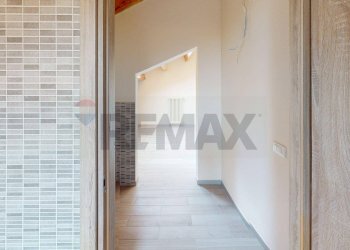 Hall / corridoio - Appartamento Via Malvezzi
 
4, Terre del Reno - foto 12