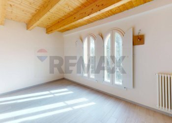 Stanza vuota - Appartamento Via Malvezzi
 
4, Terre del Reno - foto 17