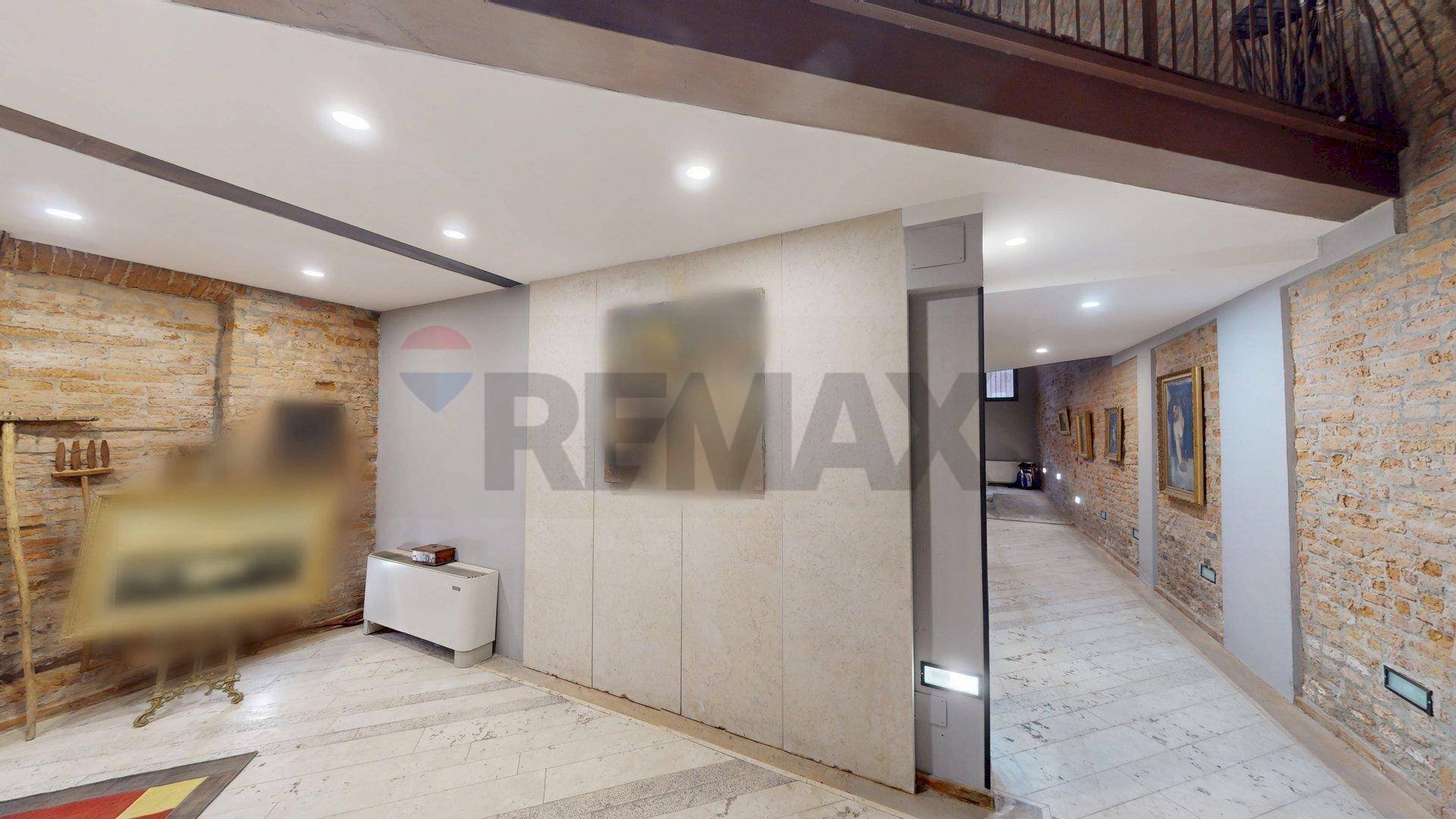 Hall / corridoio - Ufficio Via Ragno
 
12, Ferrara - foto 1