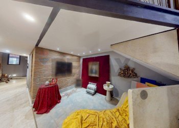 Soggiorno - Locale Commerciale Via Ragno
 
12, Ferrara - foto 1