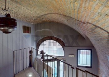 Scale - Locale Commerciale Via Ragno
 
12, Ferrara - foto 8