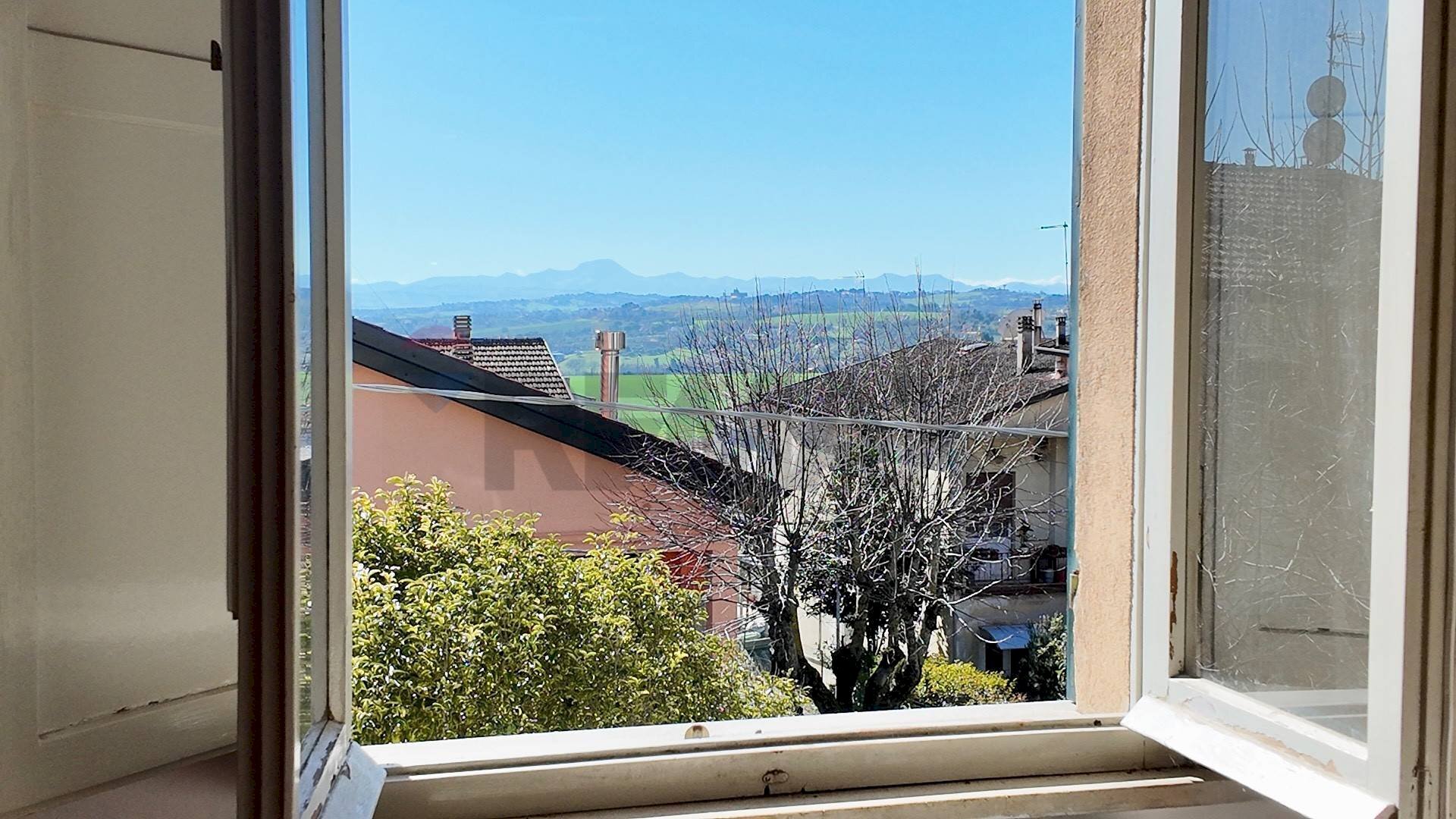 Balcone - Three-room apartment Viale Mazzini
 
3, Montemarciano - photo 1