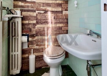 Bagno - Bilocale Viale Cristoforo Colombo
 
18, Ancona - foto 26