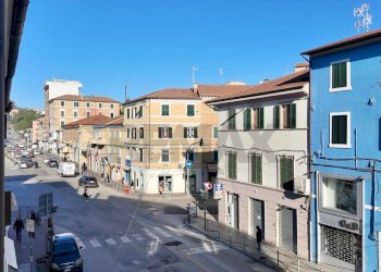Edificio all\'aperto - Bilocale Viale Cristoforo Colombo
 
18, Ancona - foto 32